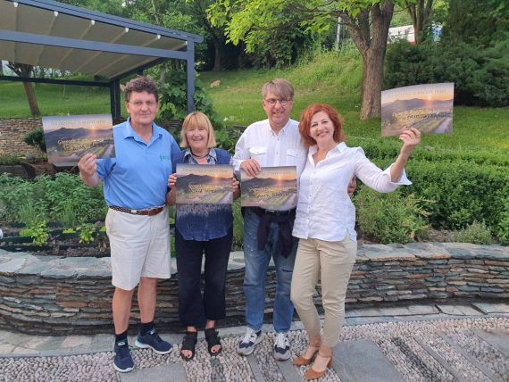 Ah meraka u večeri rane