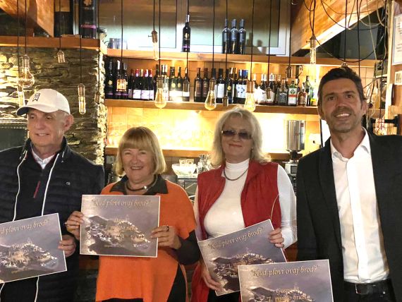 Kud plovi ovaj brod - Tataragić i Čehajić